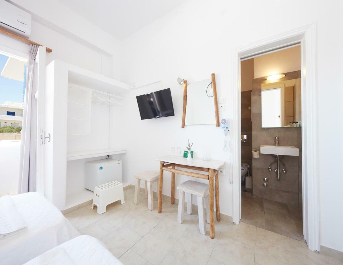 Londos Hotel Piso Livadi Eksteriør bilde
